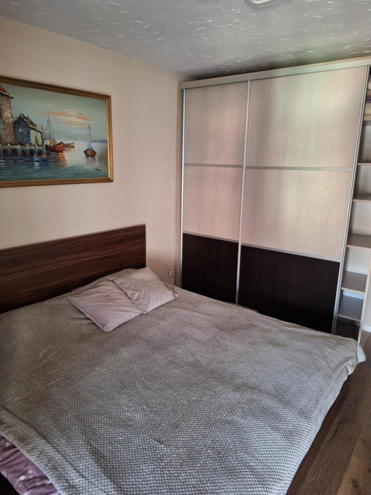 Appartment- Stan